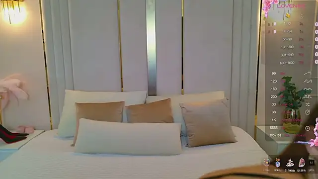 BellaHalles online show from November 10, 2025, 6:12 am