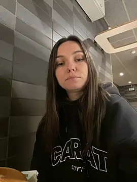 Snapshot of Jinna_milli chatting on February 23, 2025, 4:02 pm Jinna milli online show from February 23, 2025, 4:02 pm