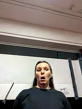 Snapshot of Jinna_milli chatting on October 21, 2025, 3:13 pm Jinna milli online show from October 21, 2025, 3:13 pm