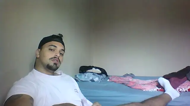 Xcumshot33 online show from October 22, 2025, 2:06 pm