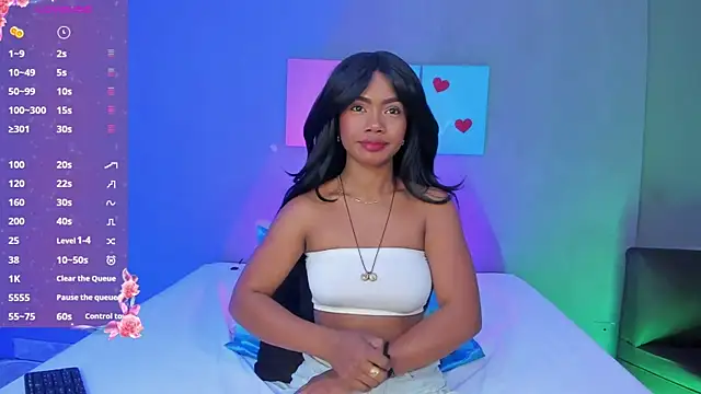 EmmaSmith06 online show from November 13, 2025, 5:12 pm