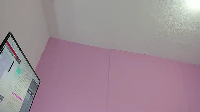 Snapshot of LoveQueen2 chatting on September 18, 2025, 11:34 am LoveQueen2 online show from September 18, 2025, 11:34 am