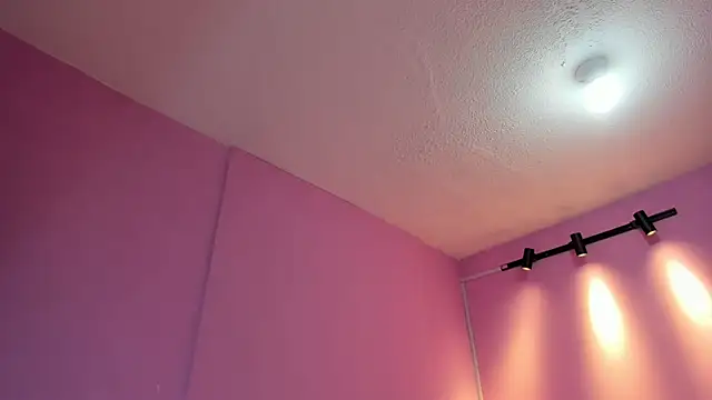 Snapshot of LoveQueen2 chatting on November 27, 2025, 11:56 am LoveQueen2 online show from November 27, 2025, 11:56 am