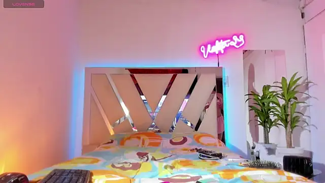 Snapshot of violeta_prince chatting on December 18, 2024, 8:20 am violeta prince online show from December 18, 2024, 8:20 am