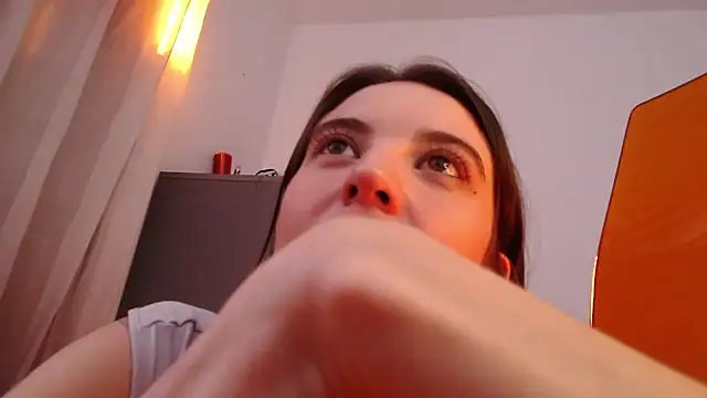 licoricepizza online show from December 1, 2024, 7:36 pm