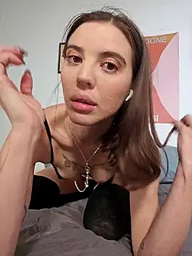 licoricepizza online show from October 13, 2025, 9:53 am