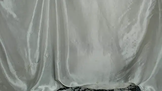 Burberrry  online show from March 15, 2025, 5:19 am