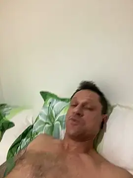 Snapshot of Yourhotboy_42 chatting on February 3, 2025, 6:17 pm Yourhotboy 42 online show from February 3, 2025, 6:17 pm