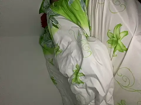 Snapshot of Yourhotboy_42 chatting on February 22, 2025, 2:50 am Yourhotboy 42 online show from February 22, 2025, 2:50 am