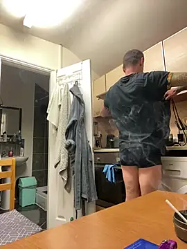 Snapshot of Yourhotboy_42 chatting on March 5, 2025, 7:17 pm Yourhotboy 42 online show from March 5, 2025, 7:17 pm