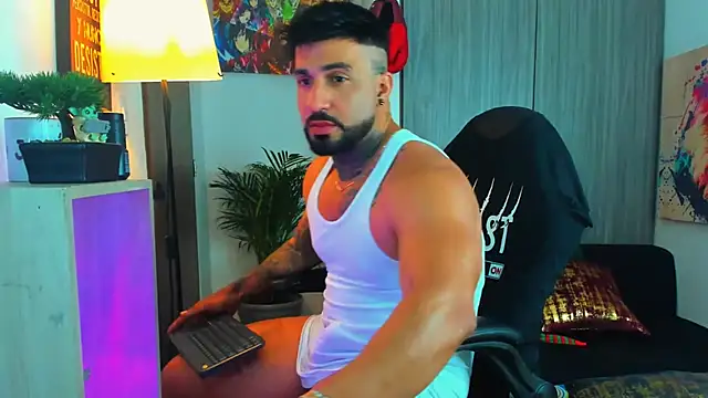 Snapshot of naugthy_dominant chatting on December 15, 2025, 11:20 pm naugthy dominant online show from December 15, 2025, 11:20 pm