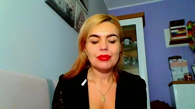 DESIREjenny online show from December 9, 2024, 9:17 am