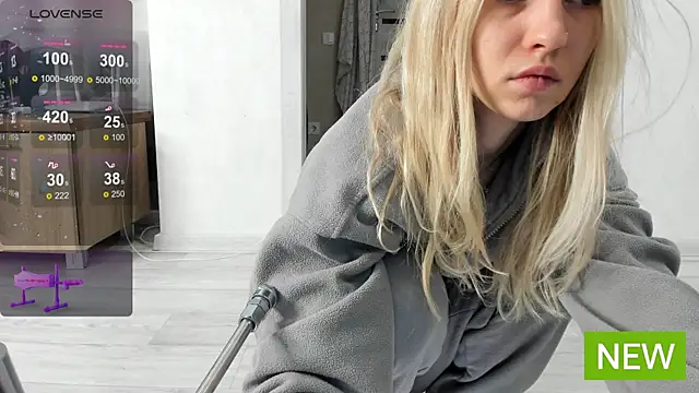 Adelina0001 online show from December 17, 2024, 2:01 am