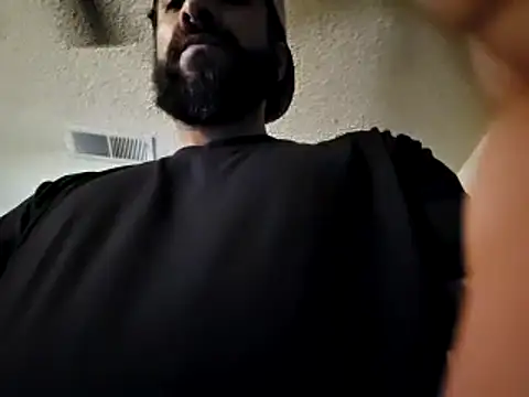 Snapshot of Forbidden_daddy chatting on December 17, 2024, 5:36 pm Forbidden daddy online show from December 17, 2024, 5:36 pm