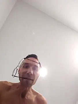 Iliketocooksquirt25 online show from November 14, 2025, 11:35 pm