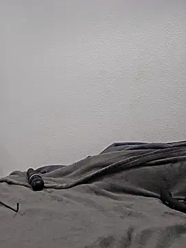 Iliketocooksquirt25 online show from November 22, 2025, 6:34 am