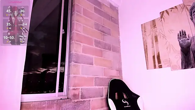 Im Scarlet online show from October 25, 2025, 11:10 pm