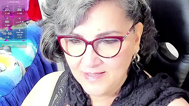 cataleya mom online show from October 3, 2025, 11:18 am