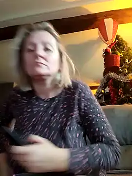 Snapshot of lady_charlyne chatting on December 3, 2024, 9:11 am lady charlyne online show from December 3, 2024, 9:11 am