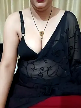 Snapshot of Priya_Boudi chatting on January 16, 2025, 7:52 pm Priya Boudi online show from January 16, 2025, 7:52 pm