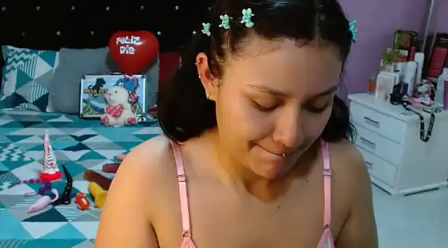 Snapshot of soniafuckboobs chatting on February 26, 2025, 12:36 pm soniafuckboobs online show from February 26, 2025, 12:36 pm