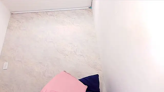 sofi balvin online show from February 9, 2025, 7:19 pm