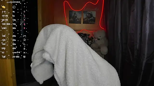 Snapshot of Fiery_Brunette_ chatting on March 8, 2025, 3:02 pm Fiery Brunette  online show from March 8, 2025, 3:02 pm