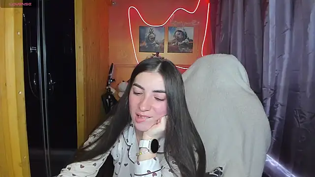 Snapshot of Fiery_Brunette_ chatting on March 12, 2025, 8:30 am Fiery Brunette  online show from March 12, 2025, 8:30 am