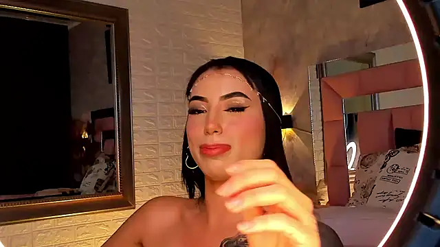 catalina  23 online show from January 16, 2025, 1:27 am