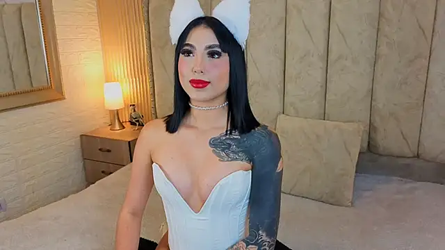 catalina  23 online show from October 26, 2025, 2:12 pm