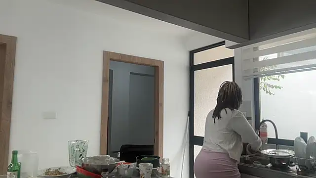 Snapshot of ChocolateCakeQueen chatting on November 4, 2025, 4:28 pm ChocolateCakeQueen online show from November 4, 2025, 4:28 pm