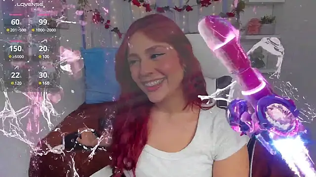 HazzelGray online show from December 17, 2024, 6:31 pm