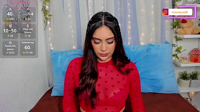 HazzelGray online show from October 16, 2025, 4:19 pm