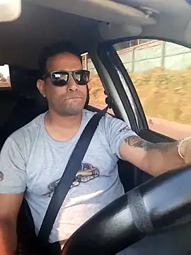 Snapshot of hecwil8 chatting on October 3, 2025, 11:51 am hecwil8 online show from October 3, 2025, 11:51 am