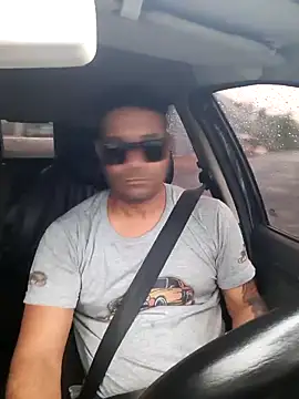 Snapshot of hecwil8 chatting on October 17, 2025, 11:24 am hecwil8 online show from October 17, 2025, 11:24 am