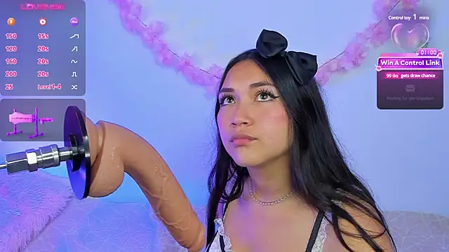 pauline golden1 online show from March 1, 2025, 4:15 am