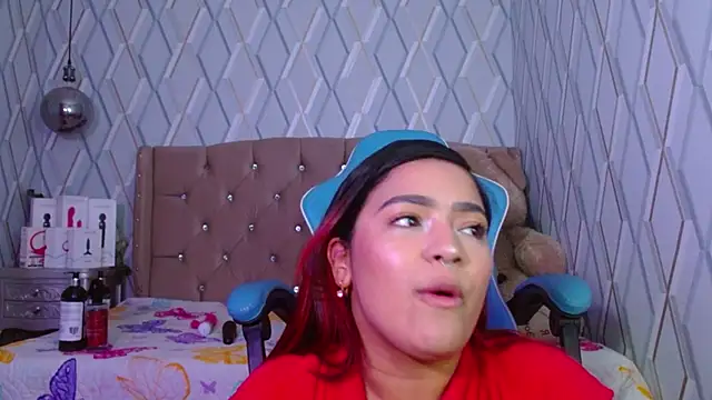 NicolleTaylor online show from February 20, 2025, 5:12 am