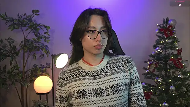 SrLuis18 online show from December 24, 2024, 9:00 pm