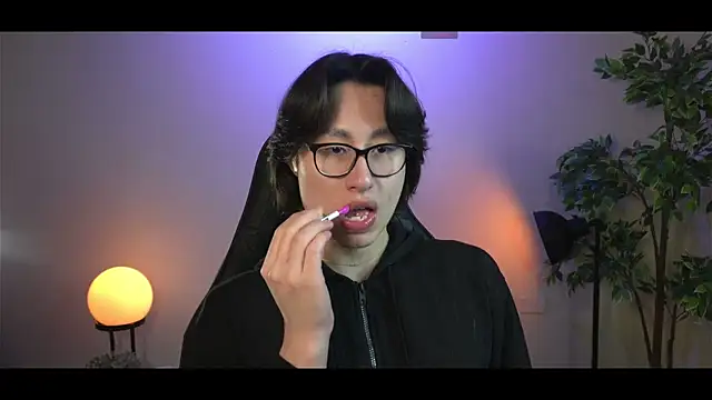 SrLuis18 online show from March 20, 2025, 10:40 pm