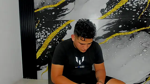 Snapshot of sweethot___ chatting on September 22, 2025, 2:41 pm sweethot online show from September 22, 2025, 2:41 pm