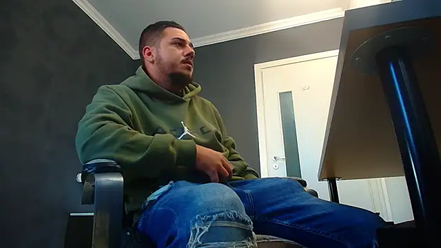 JoshKnights online show from September 19, 2025, 4:47 am