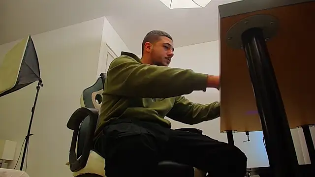 JoshKnights online show from October 6, 2025, 5:05 am