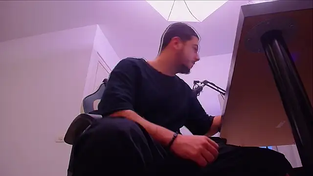 JoshKnights online show from October 23, 2025, 4:56 am