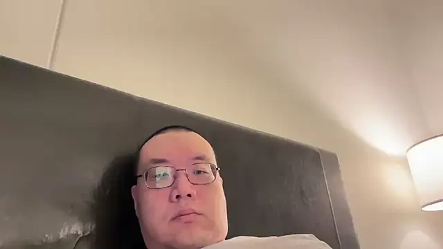 Snapshot of slaveasianboy chatting on March 2, 2025, 7:32 am slaveasianboy online show from March 2, 2025, 7:32 am