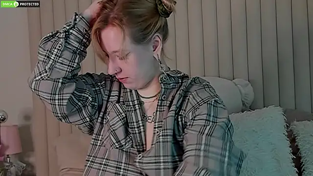 RachelCart online show from November 28, 2025, 3:09 am