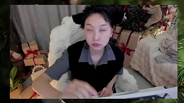 Minami 686 online show from December 17, 2024, 1:39 am