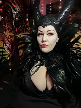 fatfabulous1981 online show from November 1, 2025, 1:29 am