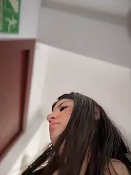 Snapshot of horny_roomiess chatting on November 3, 2025, 1:45 pm horny roomiess online show from November 3, 2025, 1:45 pm