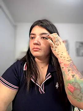 Snapshot of horny_roomiess chatting on November 23, 2025, 11:37 pm horny roomiess online show from November 23, 2025, 11:37 pm