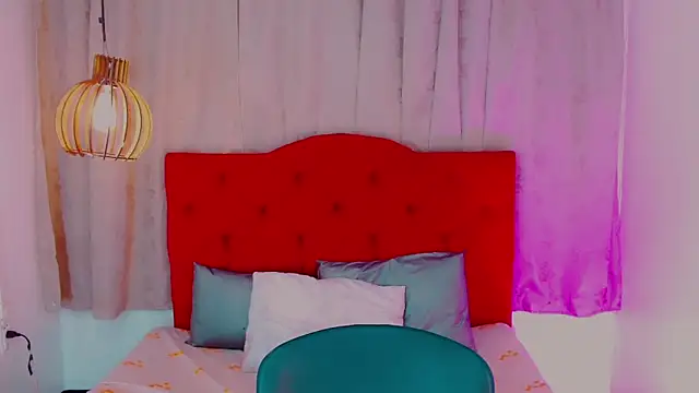 Snapshot of Jessica_smith_1 chatting on March 22, 2025, 11:32 am Jessica smith 1 online show from March 22, 2025, 11:32 am